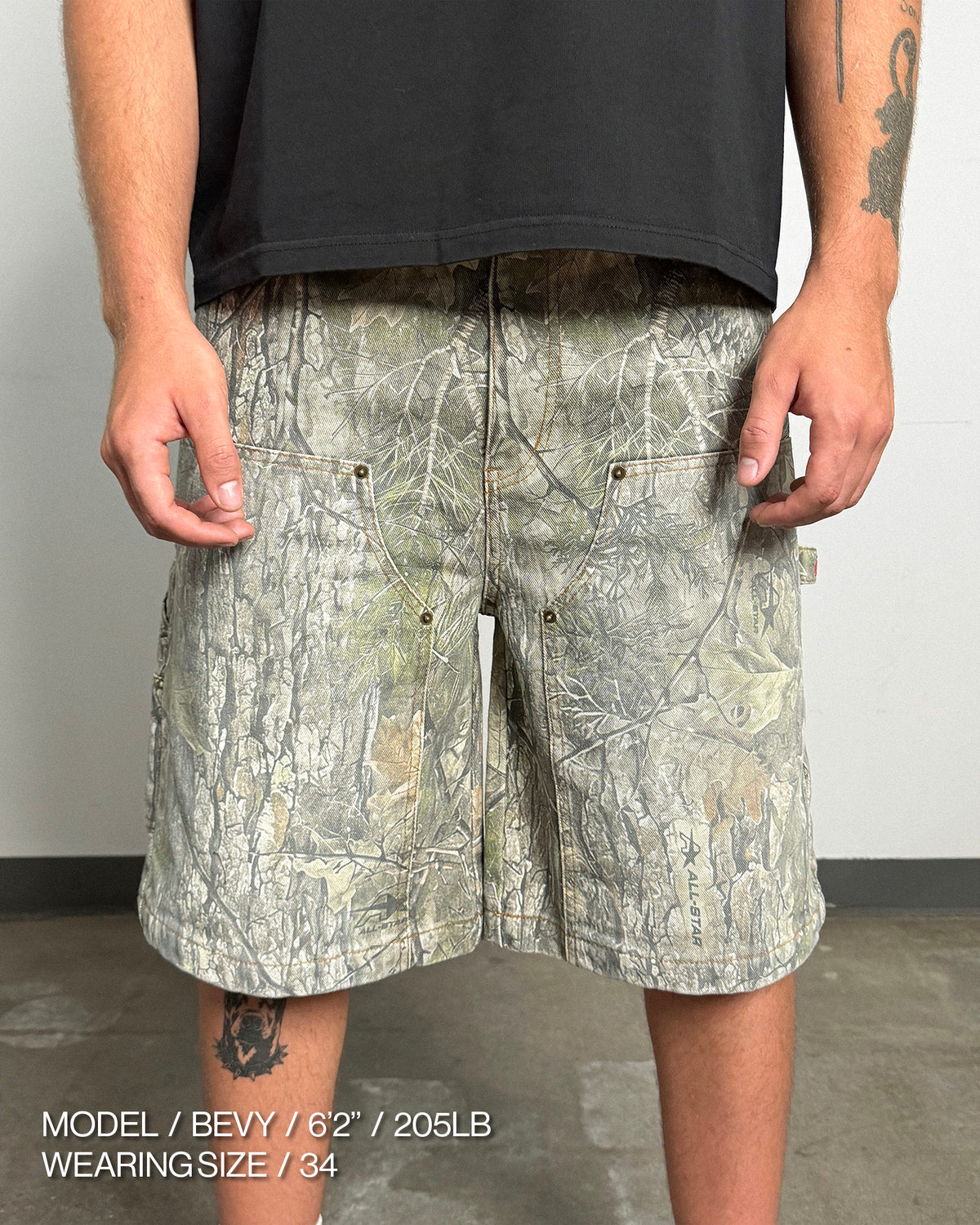 Denim short, worn by Bevy